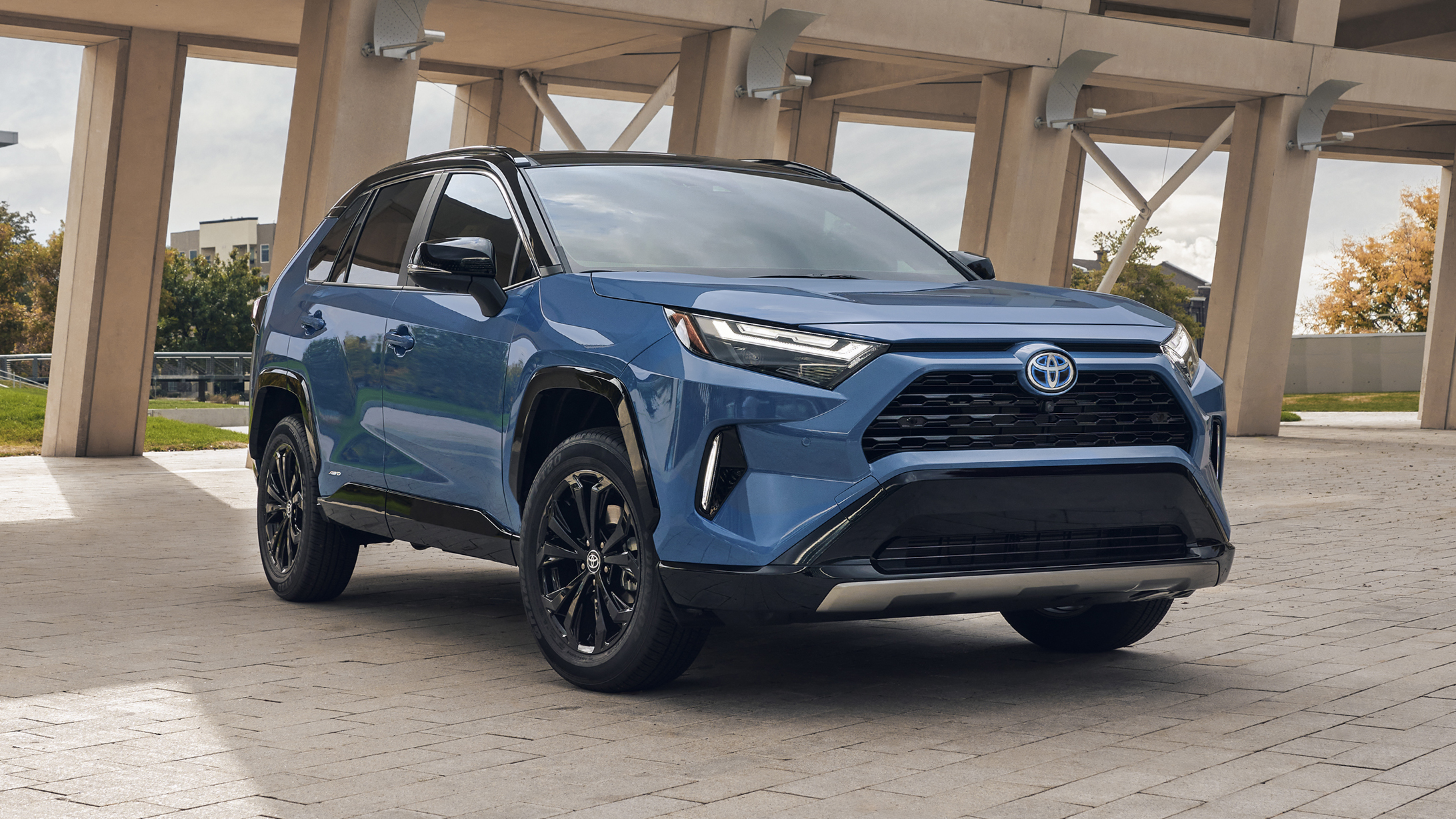 Toyota RAV4 (US) Review 2025 | Top Gear